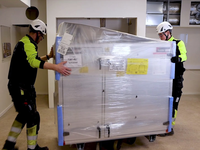 Easy Access – Air handling unit on the way into a classroom